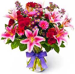 Как ухаживать за лилиями? Букет из лилий