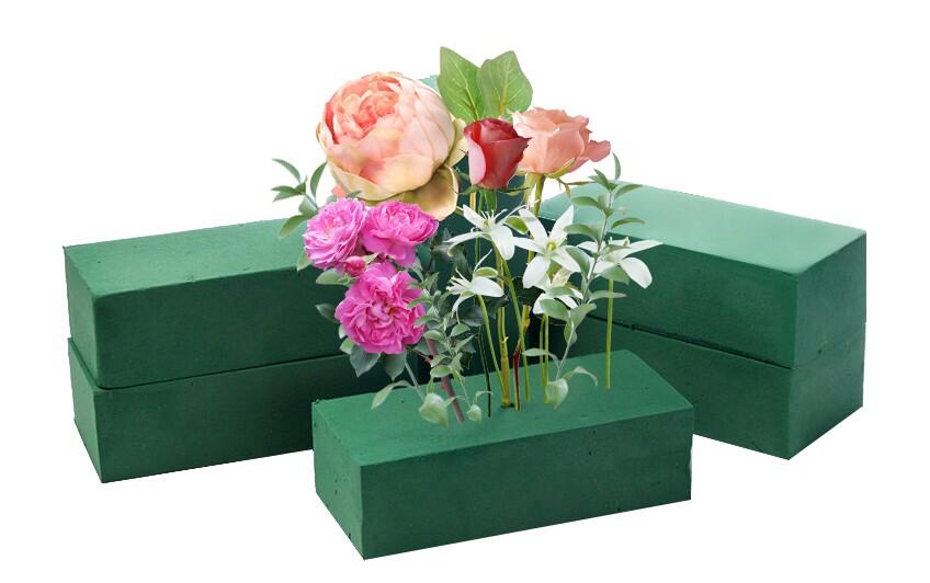 как ухаживать за цветами в коробке?